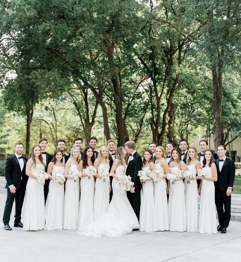 Large Bridal Party Ceremony, White Dress Bridal Party, All White Bridal Party Bridesmaids, Bridal Party In White, White Bridesmaid Dresses With Bride, Platinum Bridesmaid Dresses, All White Wedding Bridesmaids, White Alabaster Bridesmaid Dress, All White Bridal Party