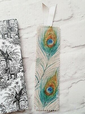 Krishna Bookmark, Sewn Bookmarks, Peacock Feather Bookmark, Fabric Bookmarks, Feather Bookmark, Creative Bookmarks, Bookmark Ideas, Watercolor Bookmarks, Feather Crafts