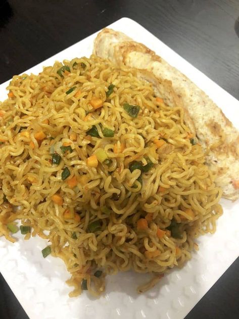 Nigerian Noodles And Egg, Noodles And Eggs Breakfast, Nigerian Noodles, Foods Aesthetics, African Recipes Nigerian Food, Weight Gain Journey, Fried Noodles, Recipes Snacks, African Recipes