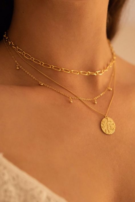 This chunky gold coin layered necklace is perfect for anyone that wants a little sparkle!
Gold Coin Necklace | Gold Disc Necklace. 14k Gold Choker Necklace, Necklace Long Gold, Coin Necklace Gold, Drops Necklace, Gold Goddess, Gold Medallion Necklace, Necklace For Women Gold, Choker Necklace Gold, Goddess Pendant