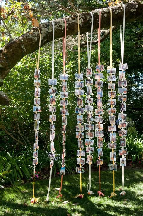 Diy Photo Display, Wedding Photo Display, Deco Champetre, Creative Wedding Photo, Photo Display, Hanging Photos, Diy Photo, Free Wedding, Display Ideas