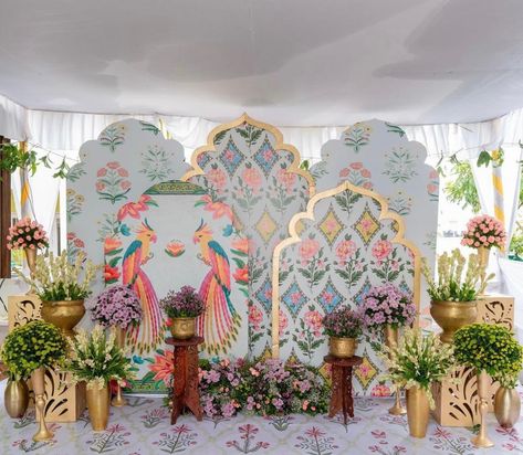 Haldi Backdrop, Small Wedding Decor, Mehendi Decor Ideas, Pastel Theme, Ganpati Decoration Design, Personalized Wedding Decor, Mandap Decor, Desi Wedding Decor, Wedding Planning Decor