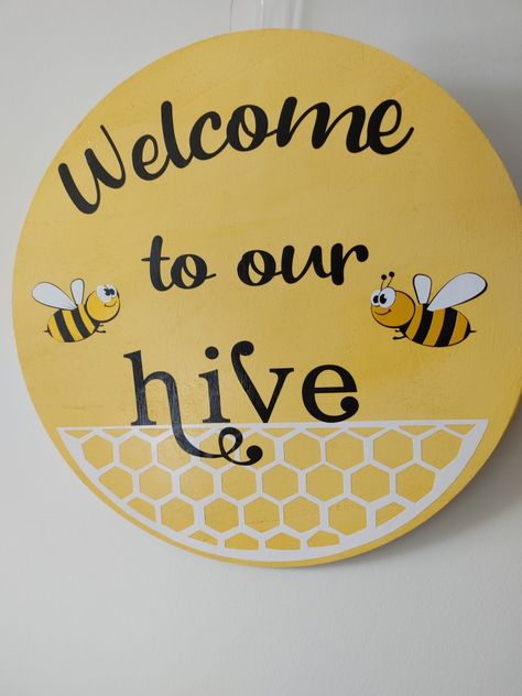 Welcome To Our Hive, Rocks Painted, The Hive, Creative Things, Rock Painting Art, Art Drawings Sketches Creative, Patio Stones, Summer 2022, Art Drawings Sketches