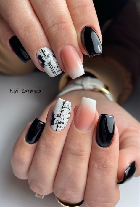 Mickey Nail Designs, Mickey Mouse Nails, Mickey Nails, Nails Valentines, Mehndi Design Pictures, Casual Nails, Disney Nails, Nail Styles, Pretty Acrylic Nails