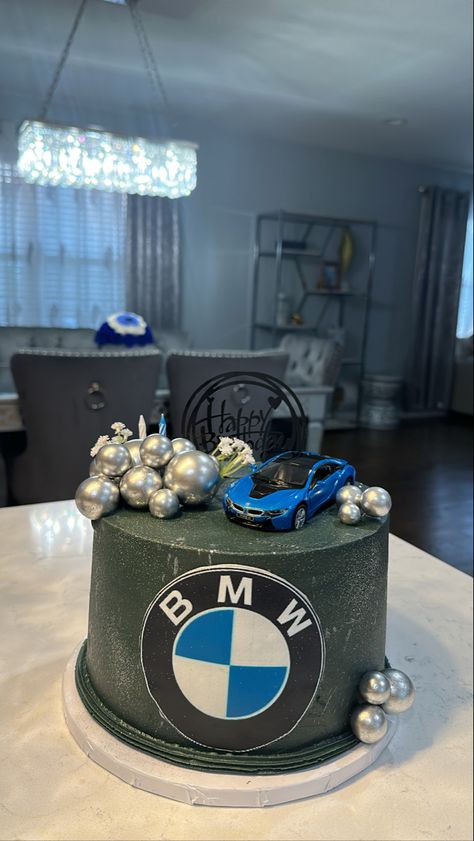 BMW cake Car Bday Cake, Birthday Cake With Cars, Bmw Cake Ideas, Bmw Cupcakes, Bmw Cake Topper, Bmw Cakes For Men, Bmw Cakes For Boys, Car Birthday Cake, Bmw Birthday Cake