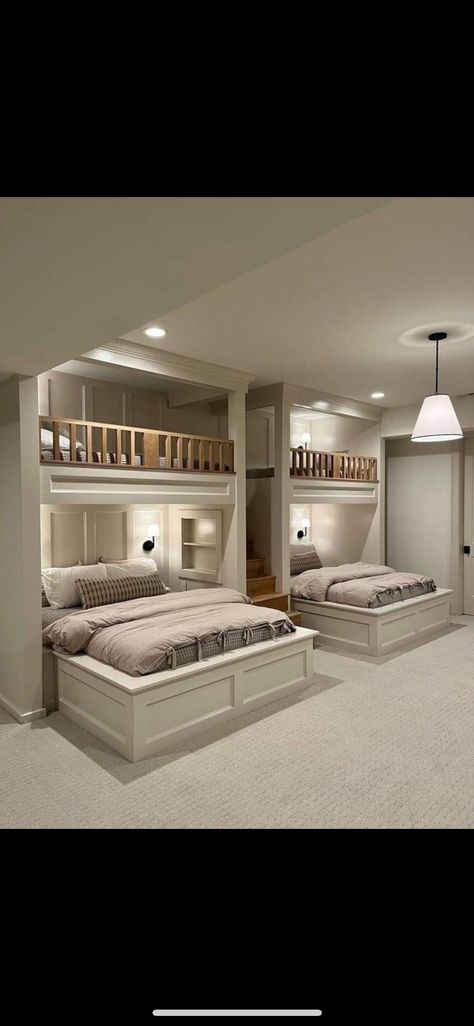 Bedroom For 8 People, Two Bed Master Suite, 4 People Bedroom Ideas, Guest Room Multiple Beds, Two Queen Beds Pushed Together, Multiple Beds In One Room, Built In Beds For Adults, 2 Twin Beds In Small Room Layout, Dream Kids Bedroom