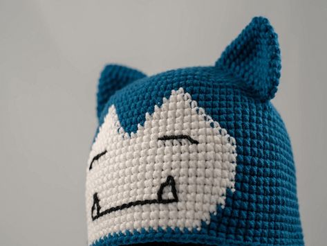 10 Pokémon Crochet Hat Patterns - Crochet News Pokemon Crochet Hat, Snorlax Hat, Crochet Santa Hat Free Pattern, Pokémon Snorlax, Pokémon Crochet, Pikachu Hat, Hat Free Crochet Pattern, Pikachu Crochet, Crochet Santa Hat