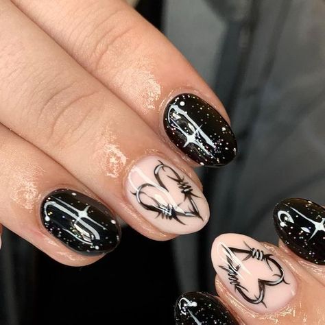 Barb Wire Heart Nails, Goth Nails Short Natural, Heavy Metal Nail Art, Barbed Wire Heart Nails, Metal Concert Nails, Barbed Wire Nail Art, Emo Gel Nails, Bmth Nails, Short Cool Nails