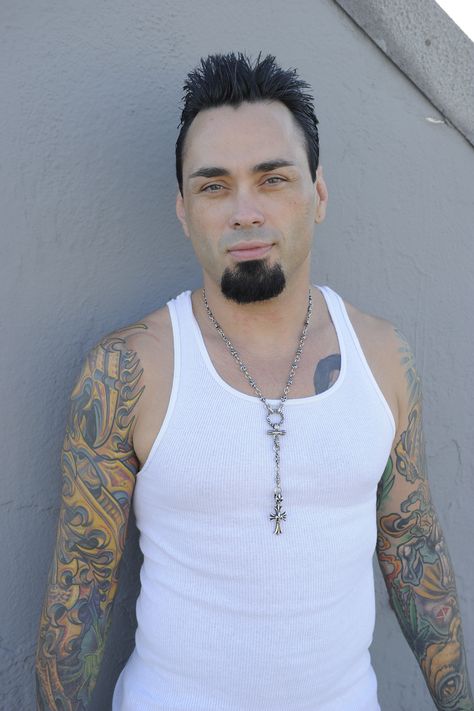 10th Planet Eddie Bravo one if the best non traditional jujitsu artists in the world. Eddie Bravo, Bad Mother, Martial Arts Instructor, Jiu Jitsu Training, Fire Art, Stand Up Comedians, Wife And Kids, Red Belt, Brazilian Jiu Jitsu