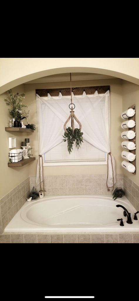 Master Bathtub Decor, Soaking Tub Decor, Tub Decor Master Bath, Bathtub Wall Decor, Master Bathtub, Bathtub Decor, Bathtub Walls, Restroom Decor, Bathroom Remodel Ideas