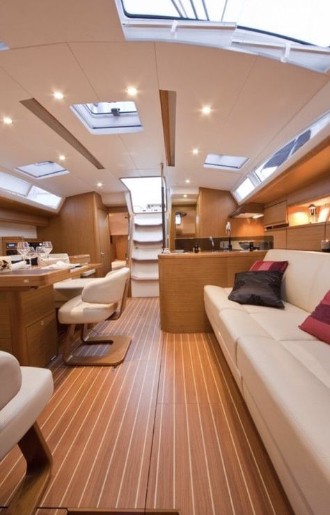 Sailing Yacht Interior, Boat Interior Design, Boat House Interior, Sailboat Interior, Yacht Interior Design, Small Yachts, Sailboat Living, Kombi Home, Yacht Interior