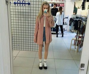 Joanna American Apparel Aesthetic, American Apparel Outfit, Joanna Kuchta, Apparel Aesthetic, White Socks, Pink Jacket, American Apparel, Look Fashion, Passion For Fashion