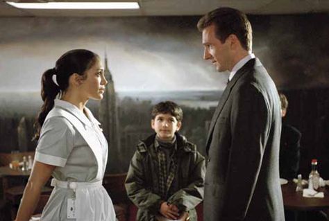 Maid in Manhattan Jennifer Lopez Movies, Best Rom Coms, Zoe And Wade, Maid In Manhattan, Valentines Movies, Secret Confessions, Ralph Fiennes, Sean Penn, Chick Flicks