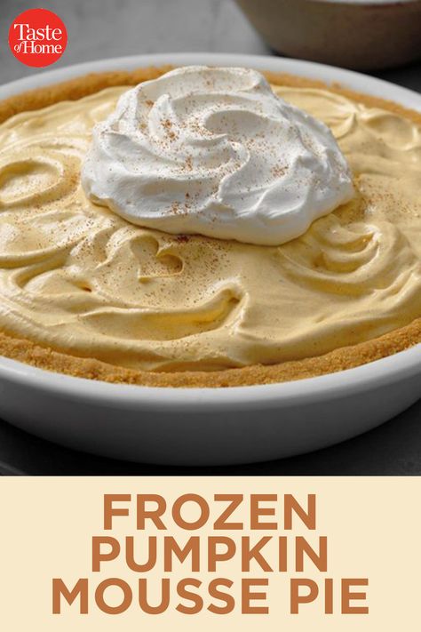 Frozen Pumpkin Pie Recipe, Frozen Pumpkin Dessert, Pumpkin Mousse Pie, Frozen Pumpkin Pie, Easy Thanksgiving Dessert Recipes, Peanut Butter Cream Pie, Mousse Pie, Popular Dessert, Frozen Pumpkin