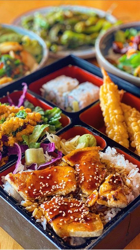 friendsthatmunch on Instagram: Checkout a fast food Japanese inspired restaurant in north Austin @eatatzen The food here is very affordable and quick to grab ! 😋 . . .… Bakery Reference, Japanese Fast Food, Asian Fast Food, Food Japanese, Food Vids, Meals For One, Asian Recipes, Austin, Restaurant