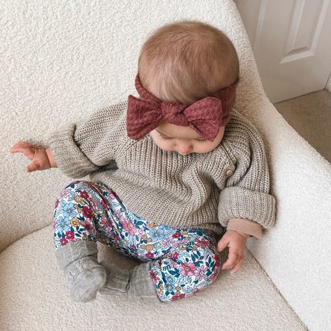 6 Month Winter Clothes, 12 Month Old Winter Outfits, 10 Month Old Outfits, Baby Girl Sweater Outfits, 3 Month Old Outfits, Winter Outfits Babygirl, Baby Girl Outfit Inspiration, Newborn Girl Winter Outfits, Baby Autumn Outfits