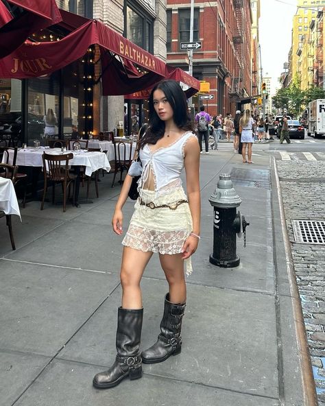 Ready for a night out in your Madden's. Steve Madden Buckle Boots Outfit, Madden Girl Boots Outfit, Steve Madden Cypress Boots Outfit, Cypress Boots Outfit, Moto Boot Outfit, Girls Boots Outfit, Cypress Boots, Steve Madden Cypress, Buckle Boots Outfit