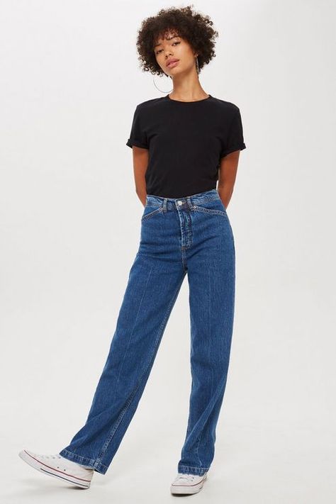 Parallel Jeans Outfit, Hair Curt, Jeans Reference, Parallel Pants, Party Dress Glitter, Black Vans Outfit, Parallel Jeans, Comfy Jeans Outfit, Jeans Outfit Ideas