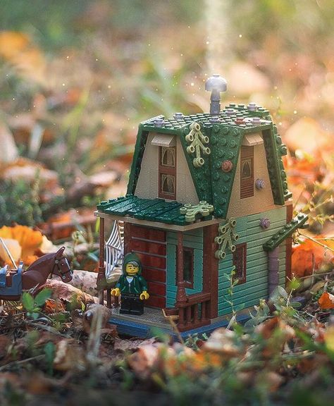 Pale october sunset ⛅️ #tinylegohouses by brickexplorer Lego Birdhouse, October Sunset, Lego Pics, Awesome Lego Creations, Lego Houses, Lloyd Ninjago, Lego Town, Construction Lego, Lego Buildings