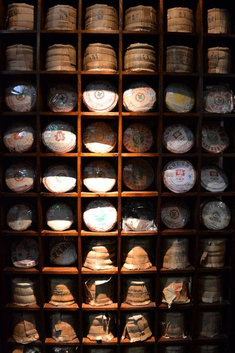 Asian Tea Aesthetic, Chinese Tea Aesthetic, Tea Room Aesthetic, China Tea House, Tea Shop Aesthetic, Rocks Display, Chinese Tea Shop, Chinese Tea Room, Chinese Tea House