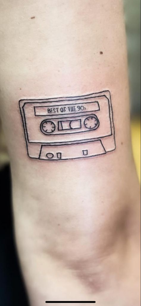 90s Music Tattoo, Audiophile Tattoo, Audio Tattoo, 80s Tattoo, Link Tattoo, Music Tattoo, Music Tattoos, Diy Stuff, S Tattoo