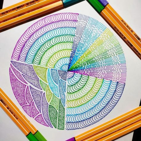 Stippling Drawing, Mandala Art Lesson, Markers Drawing Ideas, Sharpie Art, Easy Mandala Drawing, Graph Paper Drawings, Mandala Art Therapy, Zen Doodle Art, Mandala Design Pattern