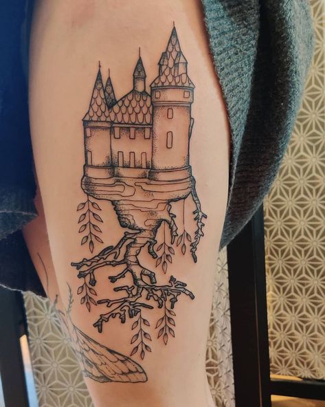 Inside Tattoo, Dracula Tattoo, Back Of Thigh Tattoo, Bats Tattoo Design, Tattoo 2024, Castle Tattoo, Upper Back Tattoos, Bat Tattoo, R Tattoo