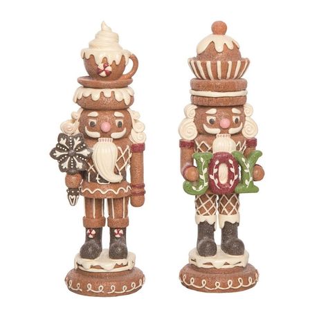 Gingerbread Nutcracker, Living Room Halloween Decor, Christmas Home Decorations, Nutcracker Figures, Christmas Resin, Nutcracker Decor, Mickey Mouse Halloween, Nightmare Before Christmas Halloween, Lampoons Christmas