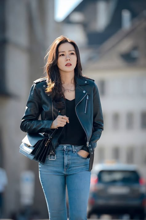 Son Ye Jin, Leather Jacket Outfits, Korean Aesthetic, Korean Fashion Trends, Fashion Attire, Korean Actresses, Korean Celebrities, 가을 패션, Korean Actress