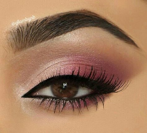 Brown Eyeshadow Looks, Almond Eye Makeup, Pink Eyeshadow Look, Pin Up Makeup, Pretty Eyeshadow, Eye Makeup Images, Peach Makeup, Beautiful Eyeshadow, Simple Makeup Tips