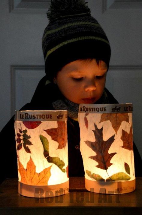 Light up with leaves! Leaf Lantern, Autumn Leaves Craft, Red Ted Art, Lantern Craft, Cheap Crafts, Leaf Crafts, Fall Crafts For Kids, Autumn Crafts, Fall Projects