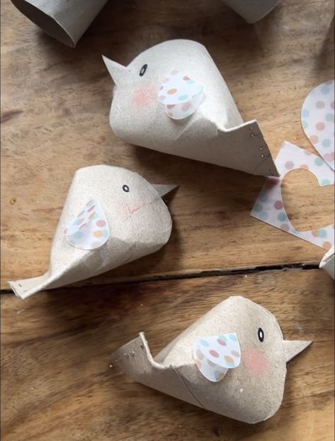 Diy Paper Lanterns, Rolled Paper Art, Toilet Paper Crafts, Ideas For Easter Decorations, Easter Decorations Dollar Store, Toilet Paper Roll Crafts, Paper Birds, Ideas For Easter, Paper Roll Crafts