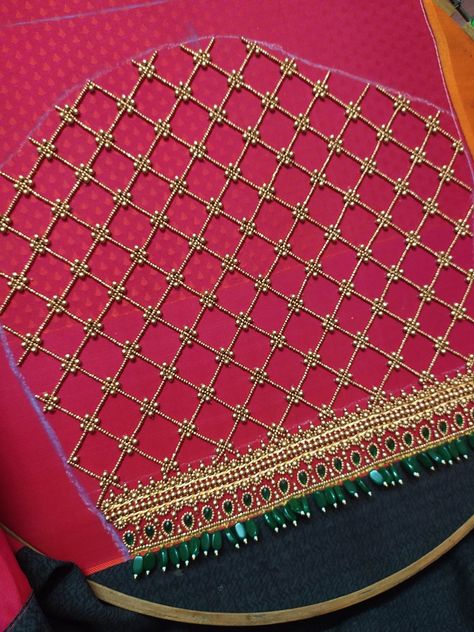 Grand Thread Work Blouse Designs, Aari Heavy Work Blouse Design, Aarya Work Blouse Designs, Aari Work Sleeve Design, Lehenga Ideas, Chudithar Neck Designs, Aari Blouses, Magam Work Designs, Mirror Pose