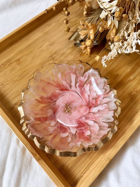 Resin Dish, Jewelry Bowl, Bloom Design, Ring Bowl, Christmas Gift For Her, Jewelry Tray, Jewellery Storage, Elegant Ring, Jewelry Dish