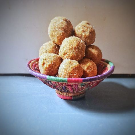 Methi ladoo/ Fenugreek ladoo Methi Ladoo, Edible Gum, Methi Seeds, Dried Dates, Energy Booster, Dry Coconut, Grated Coconut, Incredible Recipes, Energy Bites