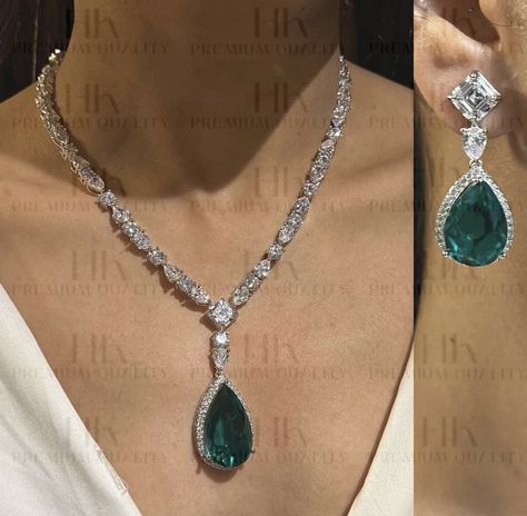 Emerald Prom Jewelry, Green Emerald Drop Necklace, Emerald Green Necklace Jewelry, Emerald Green Jewelry Necklaces, Diamond Necklace Set Bridal, Dimond Neckless Jewelry, Green Diamond Necklace, Emerald Jewelry Necklace, Emerald Jewelry Set