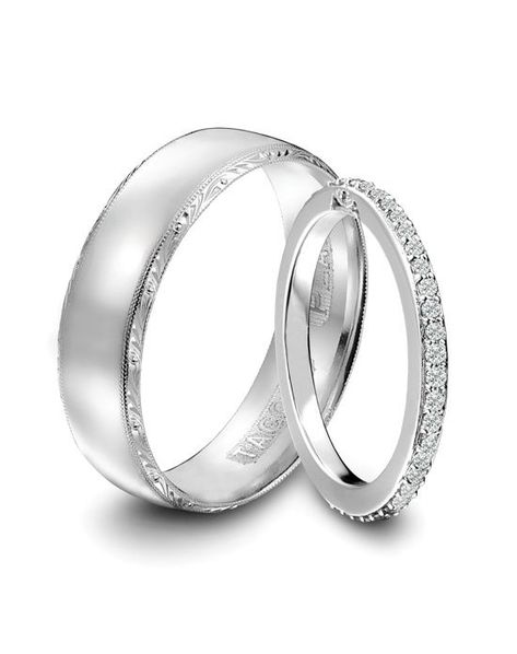 Our Tacori wedding bands to match the engagement ring. I wouldn't mid doing this since our rings are silver. <3 Tacori Wedding Band, Modern Rings, Tacori Engagement Rings, Matching Wedding Rings, Diamond Anniversary Rings, Wedding Diy, Finger Rings, Wedding Set, Muffin Pan