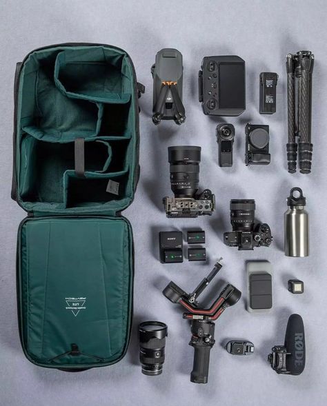 Camera Set Up Aesthetic, Camera Equipment Organization, Videography Camera, Videography Equipment, Camera Gear Storage, Sony Fx30, Photography Studio Equipment, Camera Gear Photography Equipment, Tech Kit