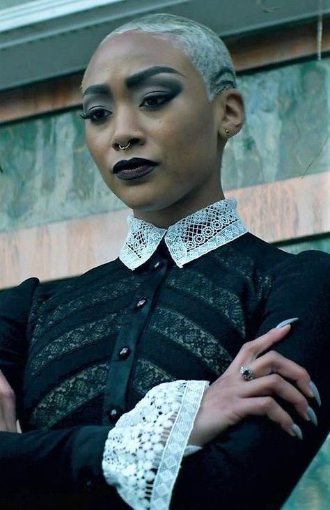 Teenage Reference, Isobel Gowdie, Prudence Blackwood, Tati Gabrielle, Afro Goth, Sabrina Witch, Weird Sisters, Male Witch, Witch Makeup