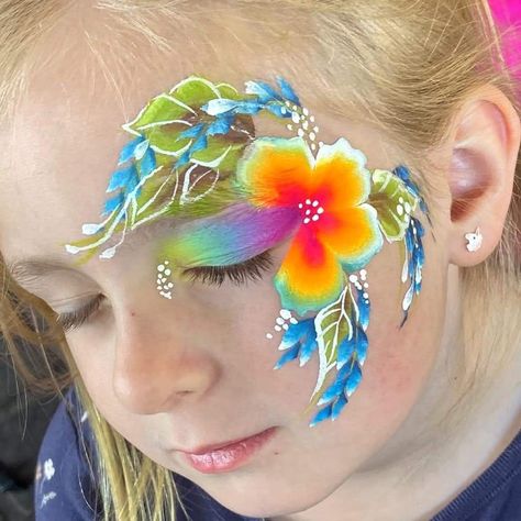 Face Painter Outfit, Painter Outfit, Butterfly Face Paint, Eye Designs, Butterfly Face, Face Paints, Face Painting Easy, Face Paintings, Kids Face Paint