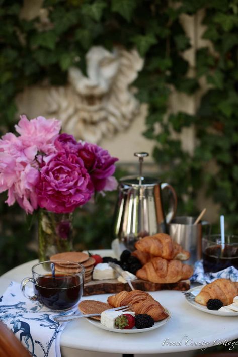 French Breakfast Table, French Country Breakfast, Courtney Allison, Parisian Breakfast, Eid 2024, Gooood Morning, Table Breakfast, Roses Photography, Country Breakfast