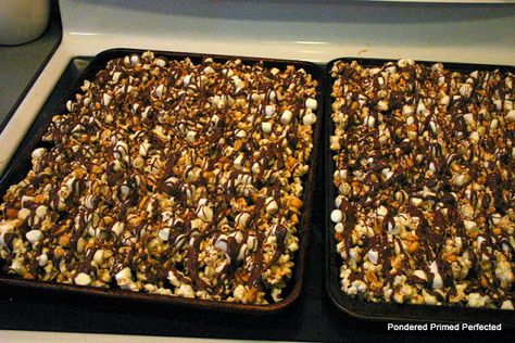 Moose Munch Popcorn Recipe, Moose Munch, Honey Roasted Peanuts, Popcorn Treats, Iron Chef, Popcorn Recipes, Faith Love, Honey Roasted, Snack Mix