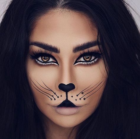 @margaritapacas Nem Halloween Makeup, Simple Cat Makeup, Carnaval Make-up, Cat Halloween Makeup, Halloween Makeup Clown, Halloweenský Makeup, Animal Makeup, Cat Makeup Halloween, Cute Halloween Makeup