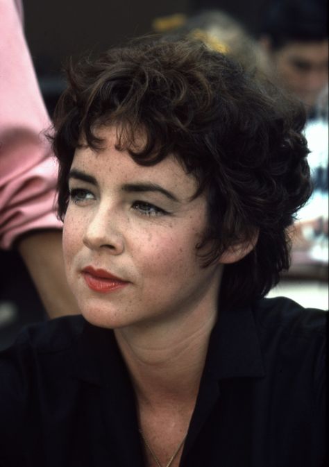 Stockard Channing Grease, Rizzo Grease, Grease Aesthetic, Grease 1978, Stockard Channing, Grease Movie, Grease Is The Word, Grease Musical, Tv Musical