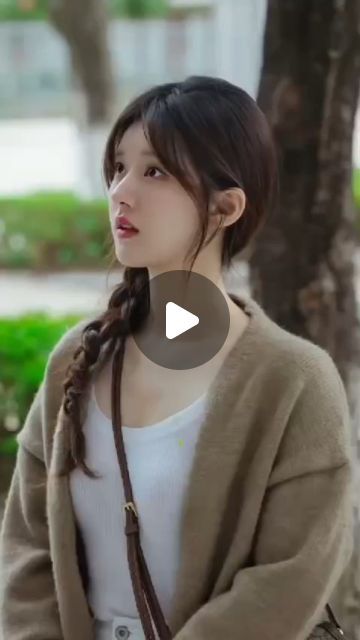 Korean Braids Hairstyles, Simple Braid Hairstyle, Korean Braided Hairstyle, Korean Hairstyle Long, Easy Braid Styles, Simple Braid, Hair Projects, Braid Inspiration, Bangs Straight