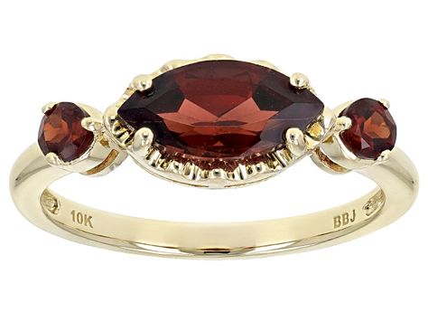 3 Stone Ruby Ring, Victorian Antiques, Gia Carangi, Pyrope Garnet, Almandine Garnet, 3 Stone Rings, Red Gemstones, Broken Chain, Garnet Gemstone