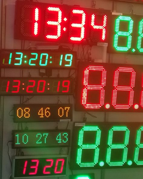 LED digital number, countdown, led clock . . #selfie #fitness #nurse #gym #girlswholift #love #btt #cycling #bcn #aesthetics #bikinifitness #bodybuilding #sportlife #fashion #fitspo #fitmom #fitnessjourney #fit #flexingladies #gains #glutes #hardbody #motivation #outfit #physicue #transformation #body #lifestyle #фитнес #фитнесбикини Gym Clock, Number Counter, Countdown Clock, Wall Watch, Led Clock, Hard Body, American Brand, Led Signs, Girls Who Lift