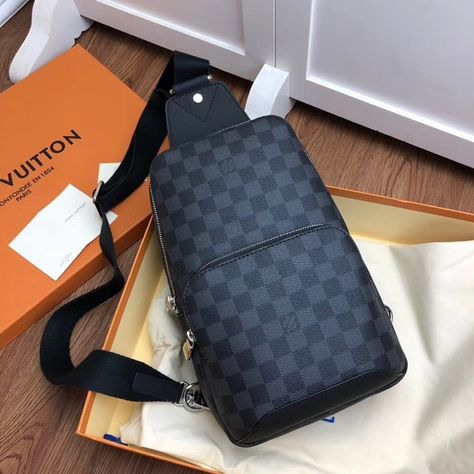 Louis Vuitton Mens Bag, Louis Vuitton Book, Louis Vuitton Briefcase, Luxurious Clothes, Louis Vuitton Keepall 55, Louis Vuitton Dust Bag, Lv Damier, Louis Vuitton Gifts, Louis Vuitton Key Pouch