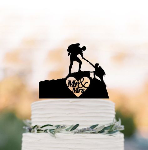 Mountain Wedding Cake, Hiking Couple, Cat Cake Topper, Wedding Cake Prices, Eyeliner Hacks, Dog Cake Topper, Floral Wedding Cakes, Personalized Wedding Cake Toppers, Traditional Bride