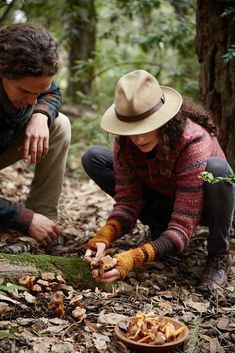 Expressive Reference, Fall Foraging, Picking Mushrooms, Forest Hunter, Woodland Cottage, Fall Activity, Farm Lifestyle, Mushroom Hunting, Wild Food